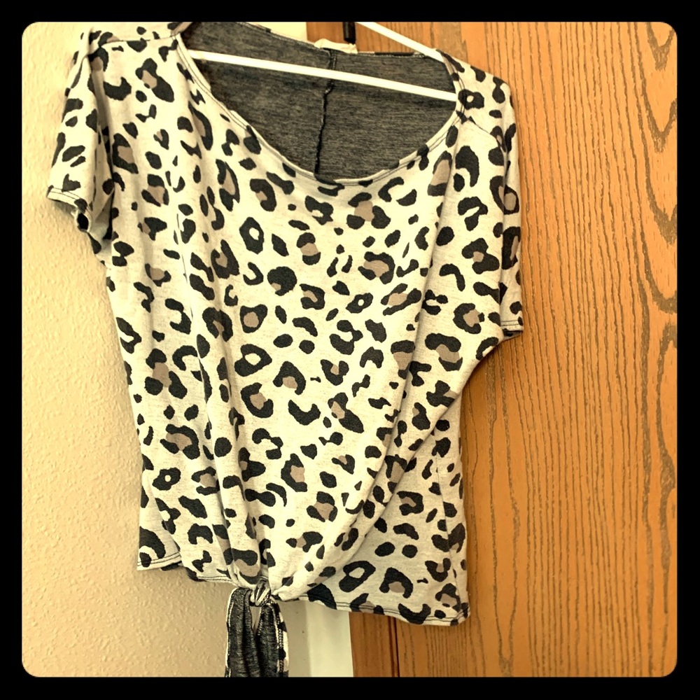 Leopard top